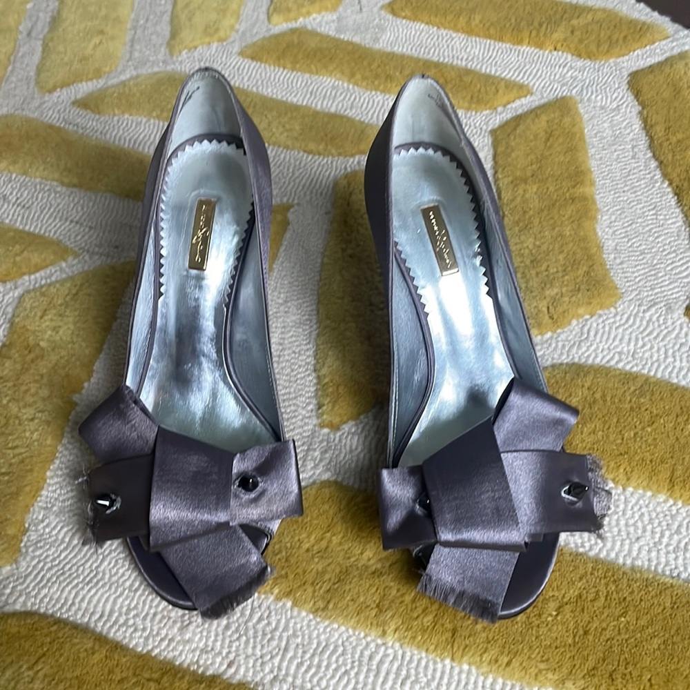Report Signature Satin Heels Size 8